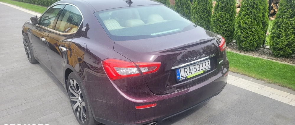 Maserati Ghibli cena 89000 przebieg: 68000, rok produkcji 2017 z Cieszanów małe 7